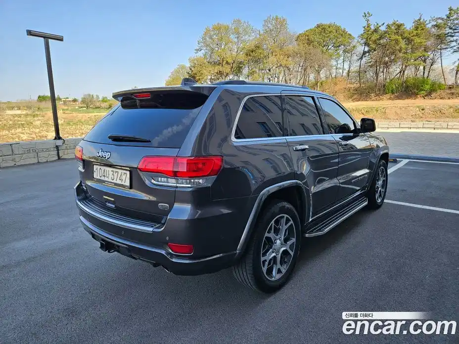 Jeep Cherokee 2019 3.0 гидро в Москве № 1550000, фото 6