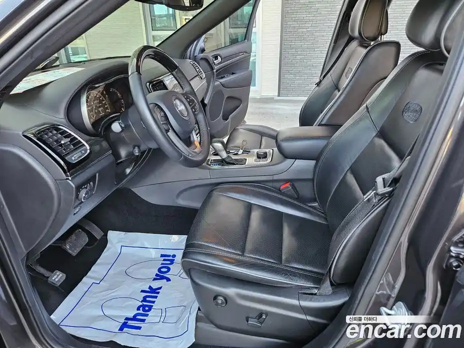 Jeep Cherokee 2019 3.0 гидро в Москве № 1550000, фото 9