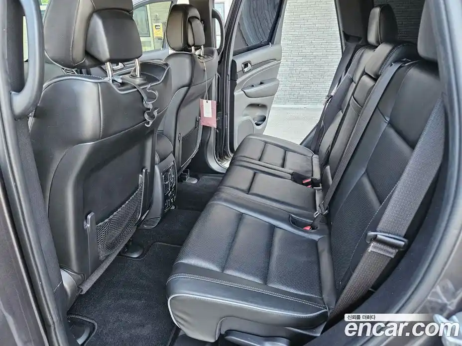 Jeep Cherokee 2019 3.0 гидро в Москве № 1550000, фото 10