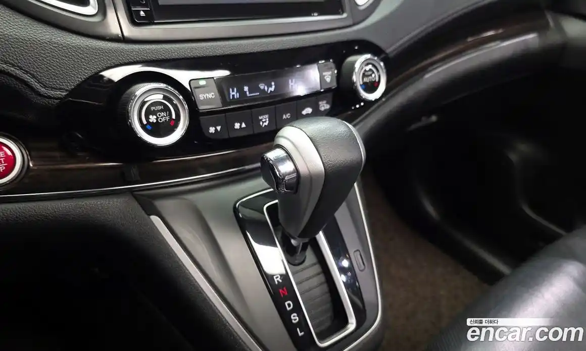 Honda CR-V 2015 2.4 гидро в Москве № 1550288, фото 9