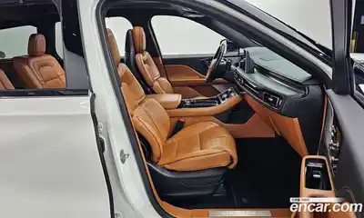 Lincoln Aviator 2023 3.0 гидро в Москве № 1550732, миниатюра 12