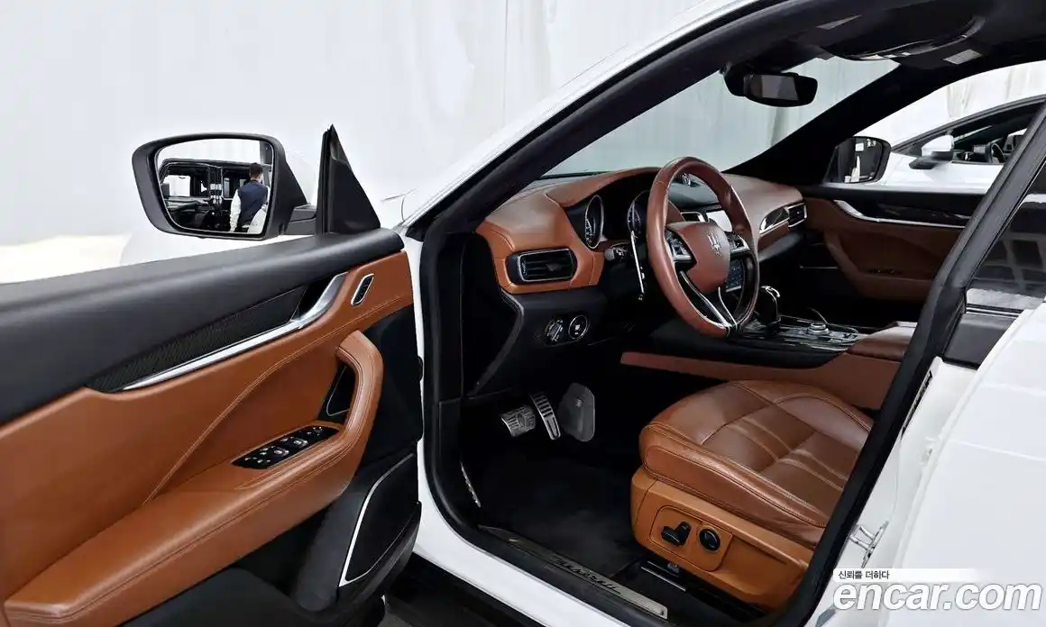 Maserati Levante 2017 3.0 гидро в Москве № 1550870, фото 10