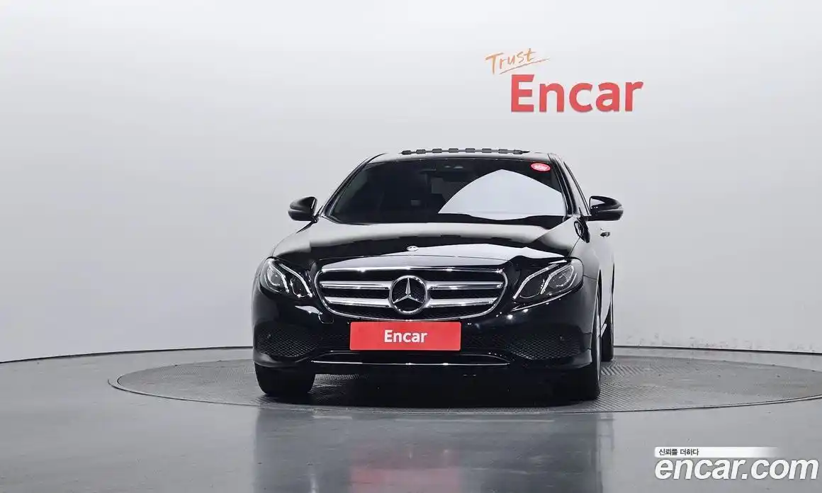 Mercedes-Benz E-Class 2017 2.0 гидро в Москве № 195179, фото 3