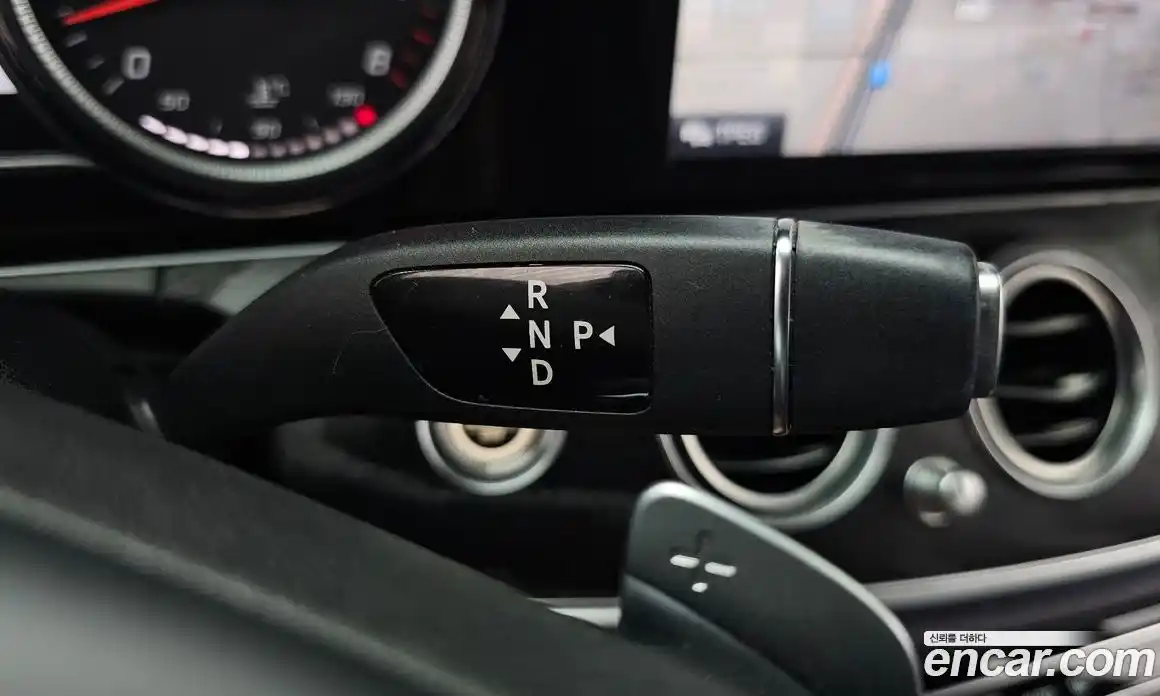 Mercedes-Benz E-Class 2017 2.0 гидро в Москве № 195179, фото 9