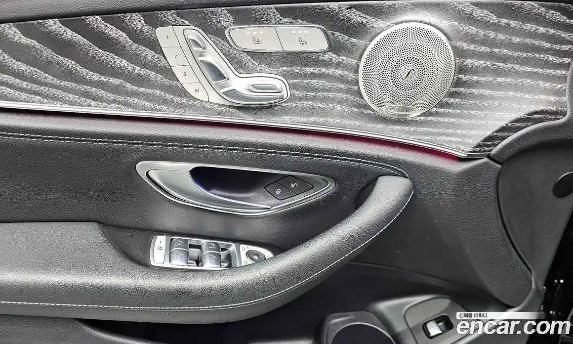 Mercedes-Benz E-Class 2022 2.0 гидро, фото 18