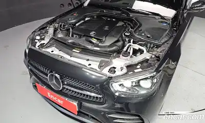 Mercedes-Benz E-Class 2022 2.0 гидро, миниатюра 6