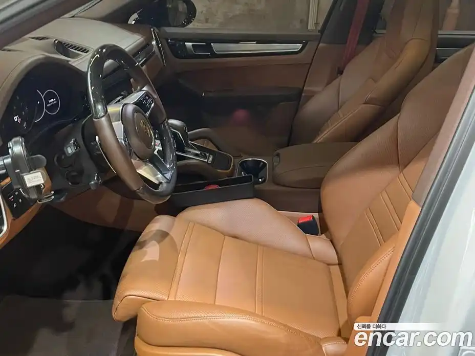 Porsche Cayenne 2023 3.0 гидро в Москве № 231073, фото 13