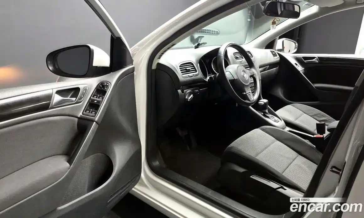 Volkswagen Golf 2010 2.0 гидро в Москве № 232178, фото 10