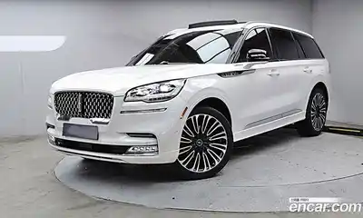 Lincoln Aviator, 2023