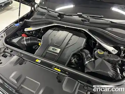 Land Rover Range-Rover 2023 4.4 гидро в Москве № 1137695, миниатюра 5