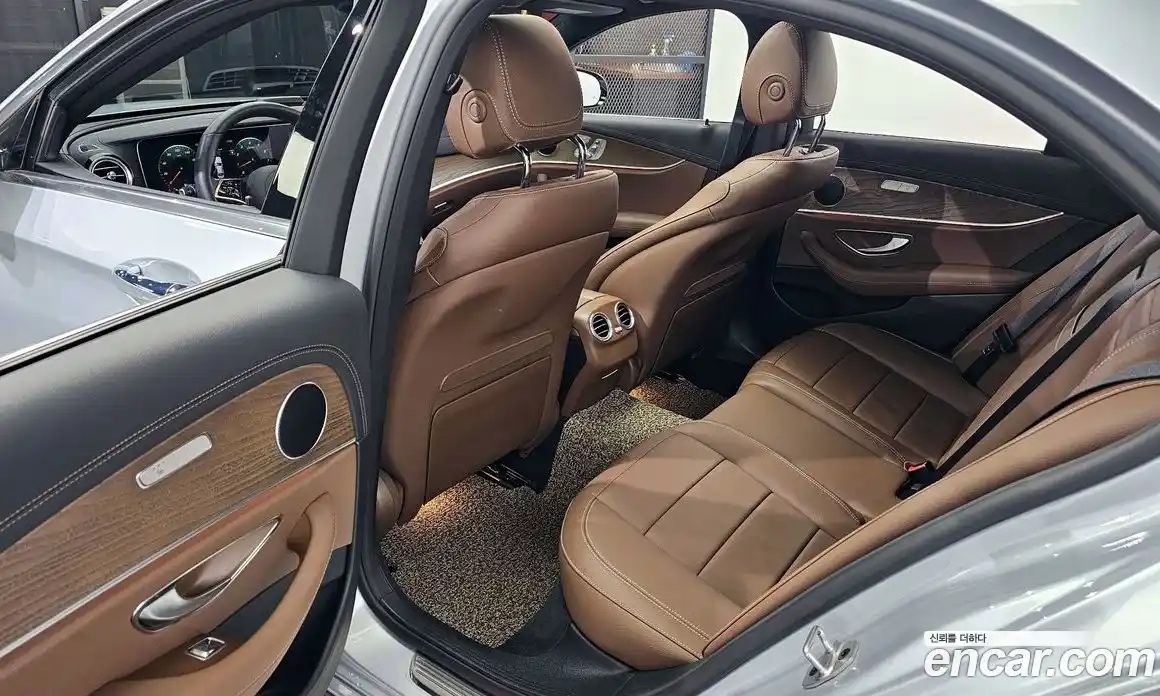 Mercedes-Benz E-Class 2022 2.0 гидро в Москве, фото 11