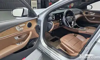 Mercedes-Benz E-Class 2022 2.0 гидро в Москве, миниатюра 10