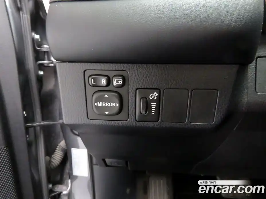Toyota RAV4 2018 2.5 гидро в Москве № 1477161, фото 14