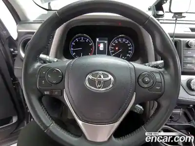 Toyota RAV4 2018 2.5 гидро в Москве № 1477161, миниатюра 8