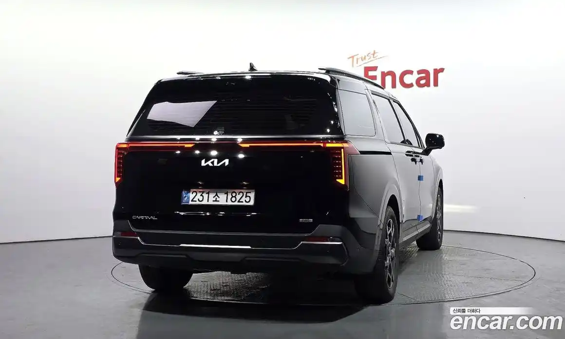 Kia Canival 2024 1.6 гидро в Москве № 1538043, фото 4