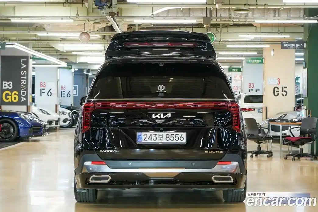 Kia Canival 2024 3.5 гидро в Москве № 1538637, фото 3