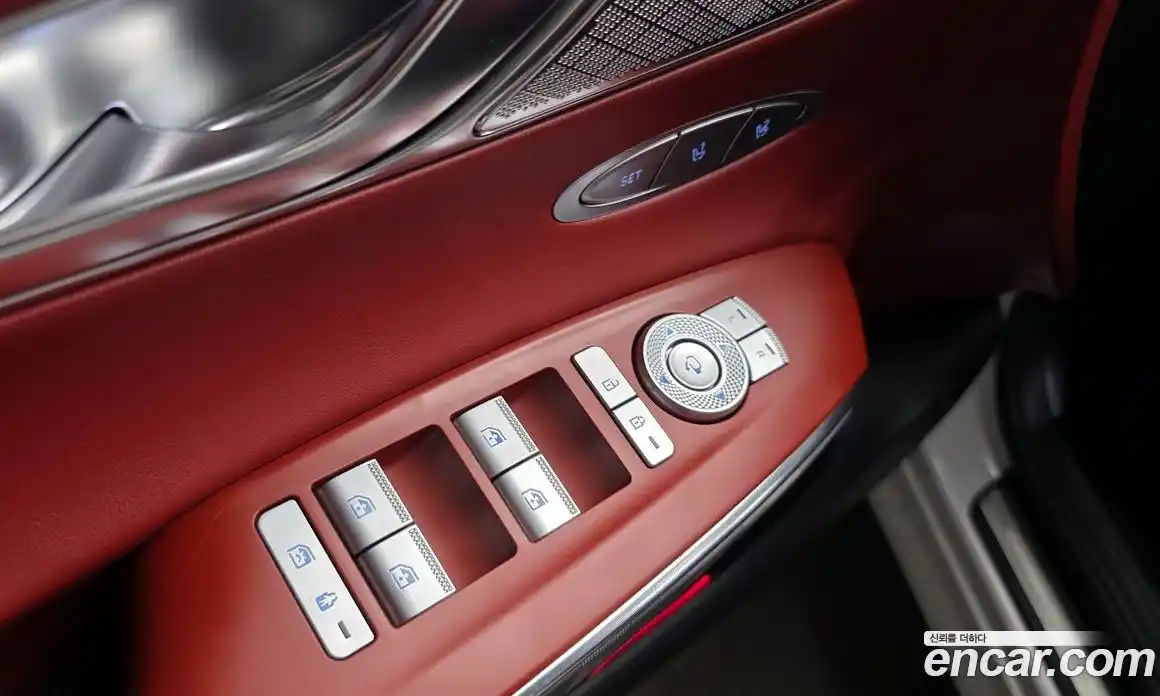 Genesis GV70 2022 2.5 гидро в Москве № 1538943, фото 13
