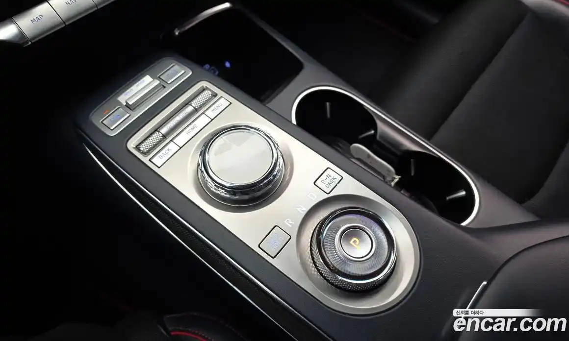 Genesis GV70 2021 2.5 гидро в Москве № 1539205, фото 9