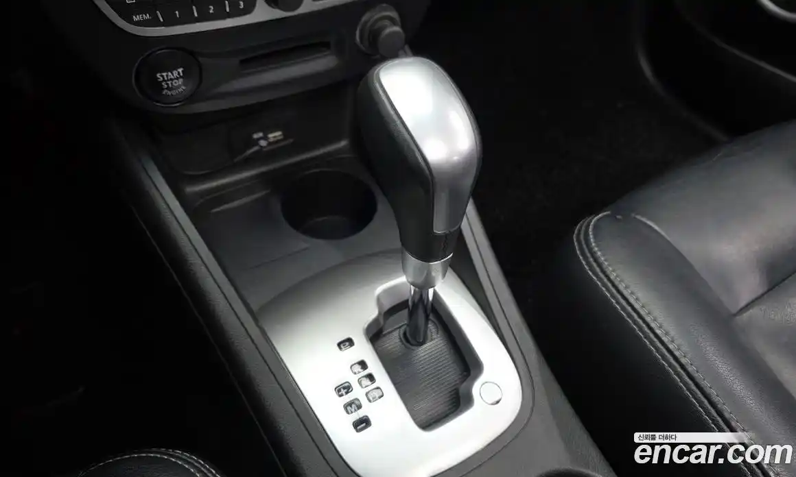 Renault SM3 2011 1.6 гидро в Москве № 1543064, фото 9