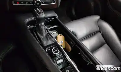 Volvo XC90 2017 2.0 гидро в Москве № 1546989, миниатюра 9