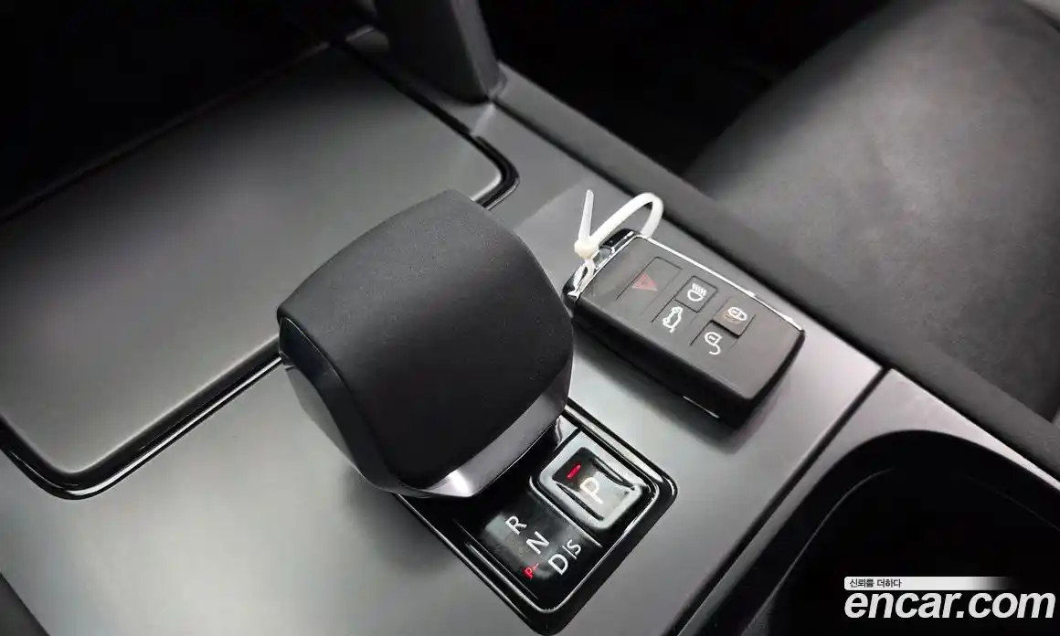 Land Rover Discovery Sport 2025 2.0 гидро в Москве № 1547458, фото 9