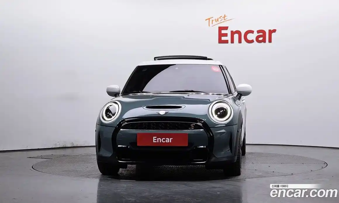 Mini Cooper 2023 2.0 гидро в Москве № 1548146, фото 3