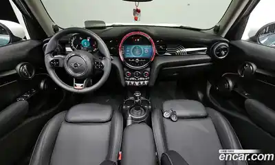Mini Cooper 2023 2.0 гидро в Москве № 1548146, миниатюра 7