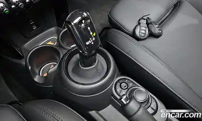 Mini Cooper 2023 2.0 гидро в Москве № 1548146, миниатюра 9