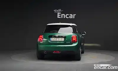Mini Cooper 2021 1.5 гидро в Москве № 1548427, миниатюра 4