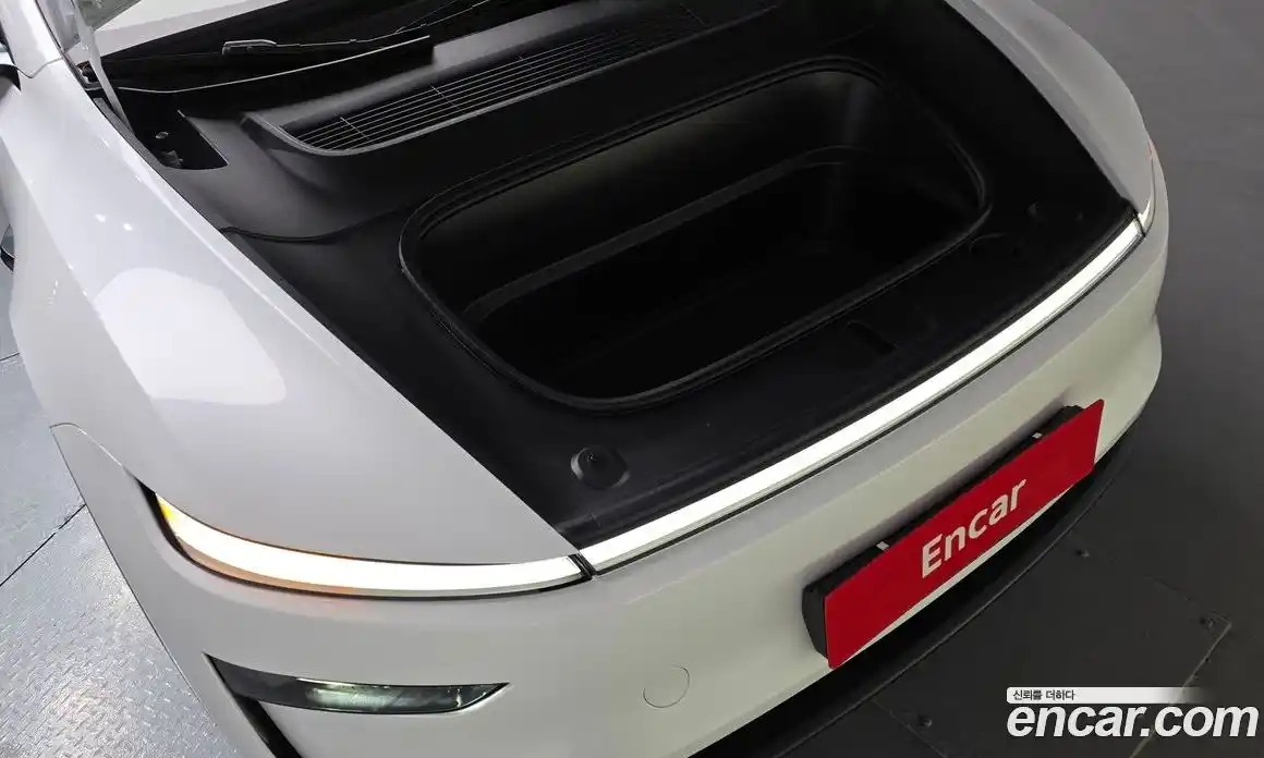 Tesla Model Y 2025 0.2 гидро в Москве № 1548547, фото 5