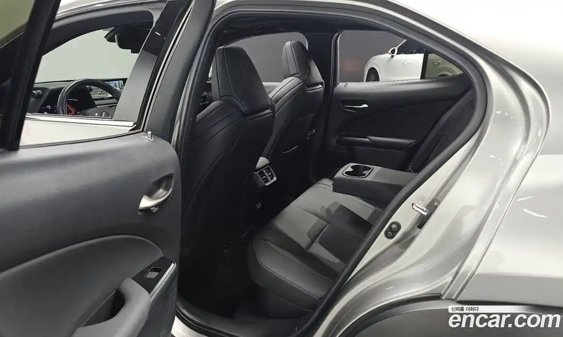 Lexus UX 2021 2.0 гидро в Москве № 1548800, фото 12