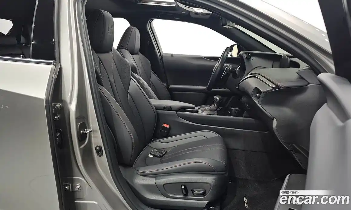 Lexus UX 2021 2.0 гидро в Москве № 1548800, фото 10