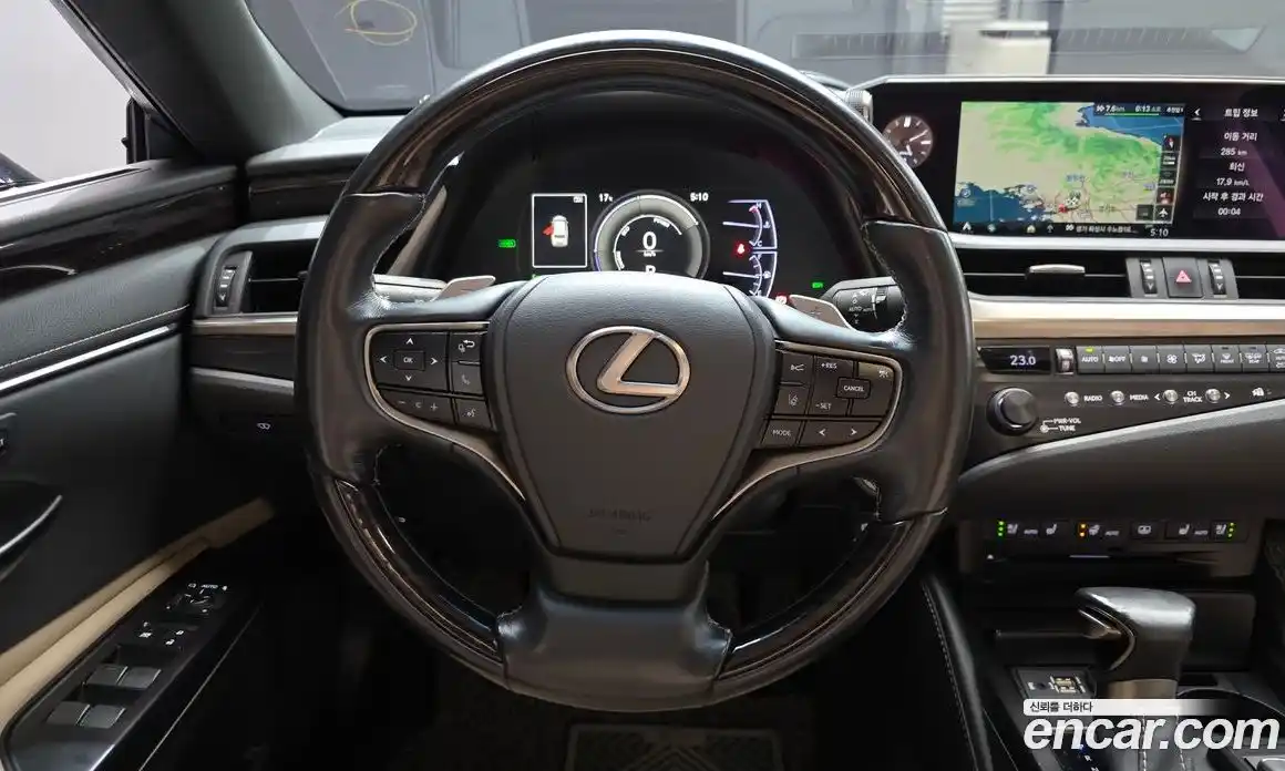 Lexus ES 2019 2.5 гидро в Москве № 1548894, фото 13