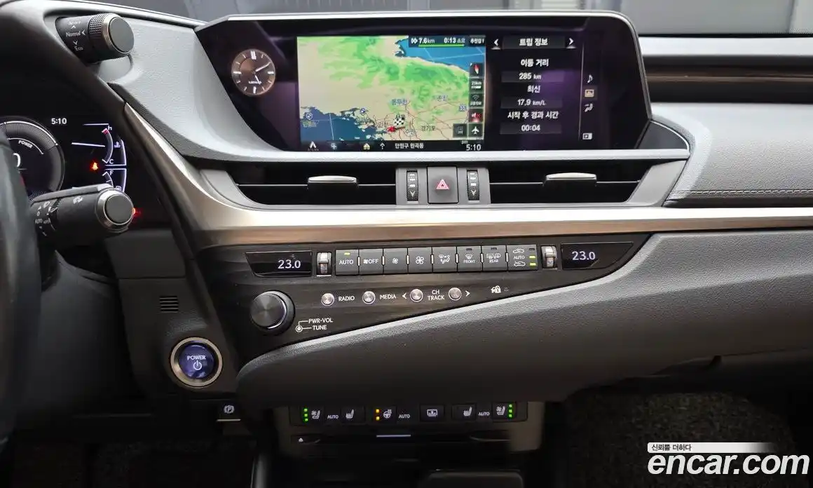 Lexus ES 2019 2.5 гидро в Москве № 1548894, фото 16