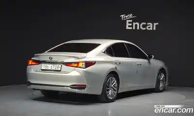 Lexus ES 2019 2.5 гидро в Москве № 1548894, миниатюра 2