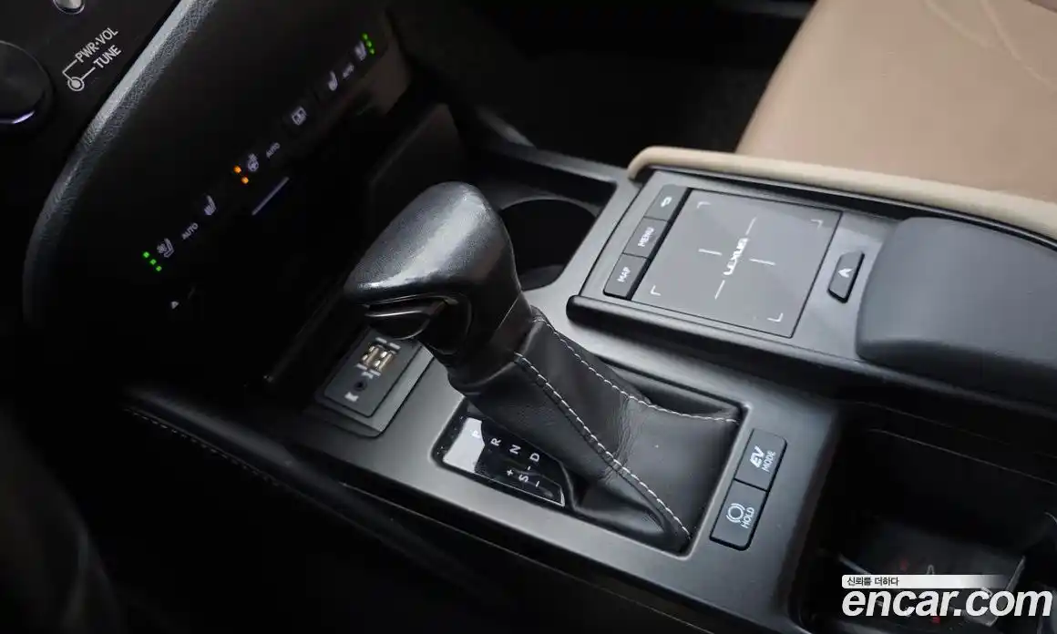 Lexus ES 2019 2.5 гидро в Москве № 1548894, фото 9