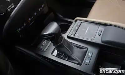 Lexus ES 2019 2.5 гидро в Москве № 1548894, миниатюра 9