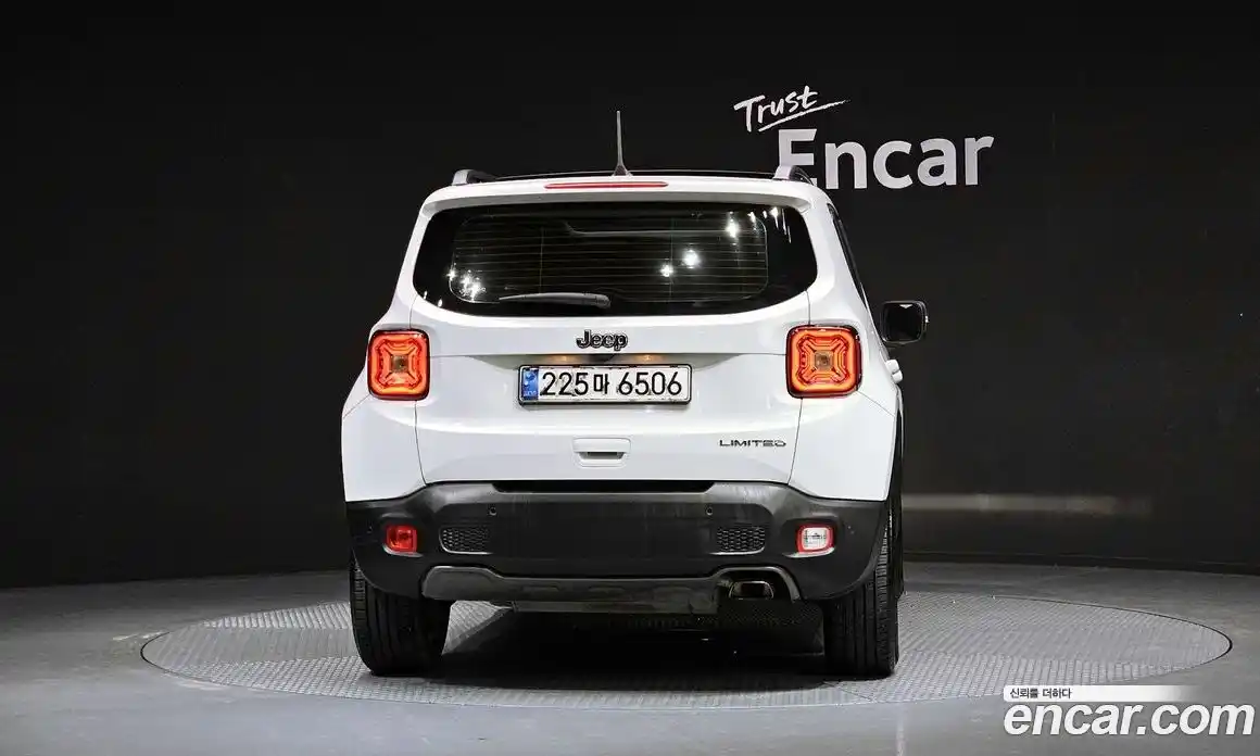 Jeep Renegade 2020 2.4 гидро в Москве № 1549819, фото 4