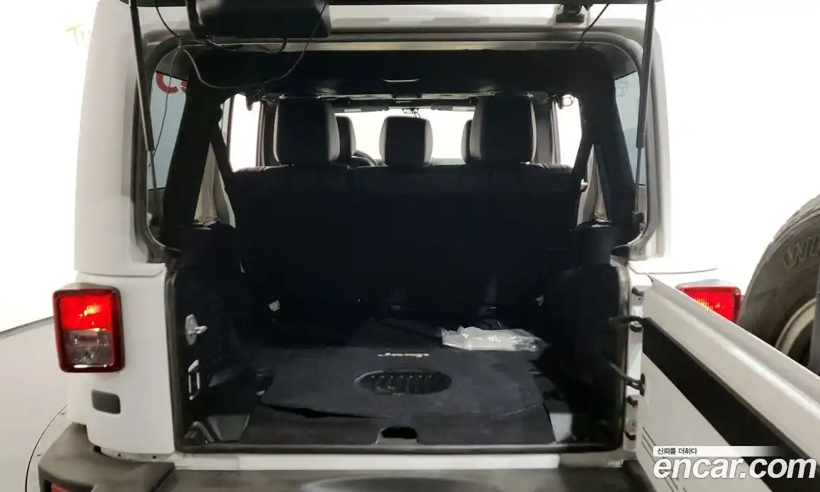 Jeep Wrangler 2015 3.6 гидро в Москве № 1549889, фото 20