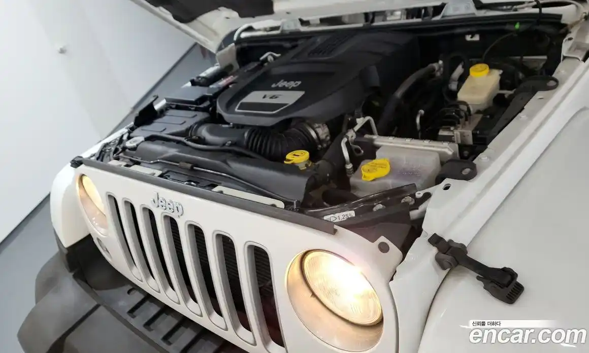 Jeep Wrangler 2015 3.6 гидро в Москве № 1549889, фото 6