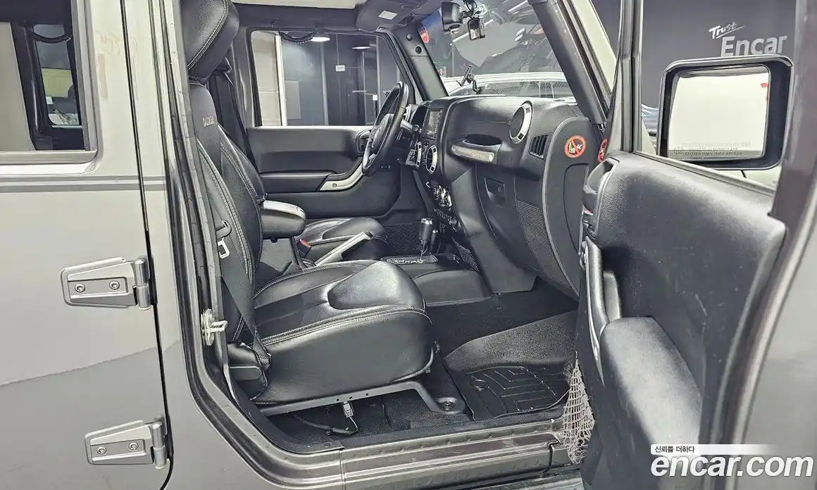 Jeep Wrangler 2016 3.6 гидро в Москве № 1549898, фото 11