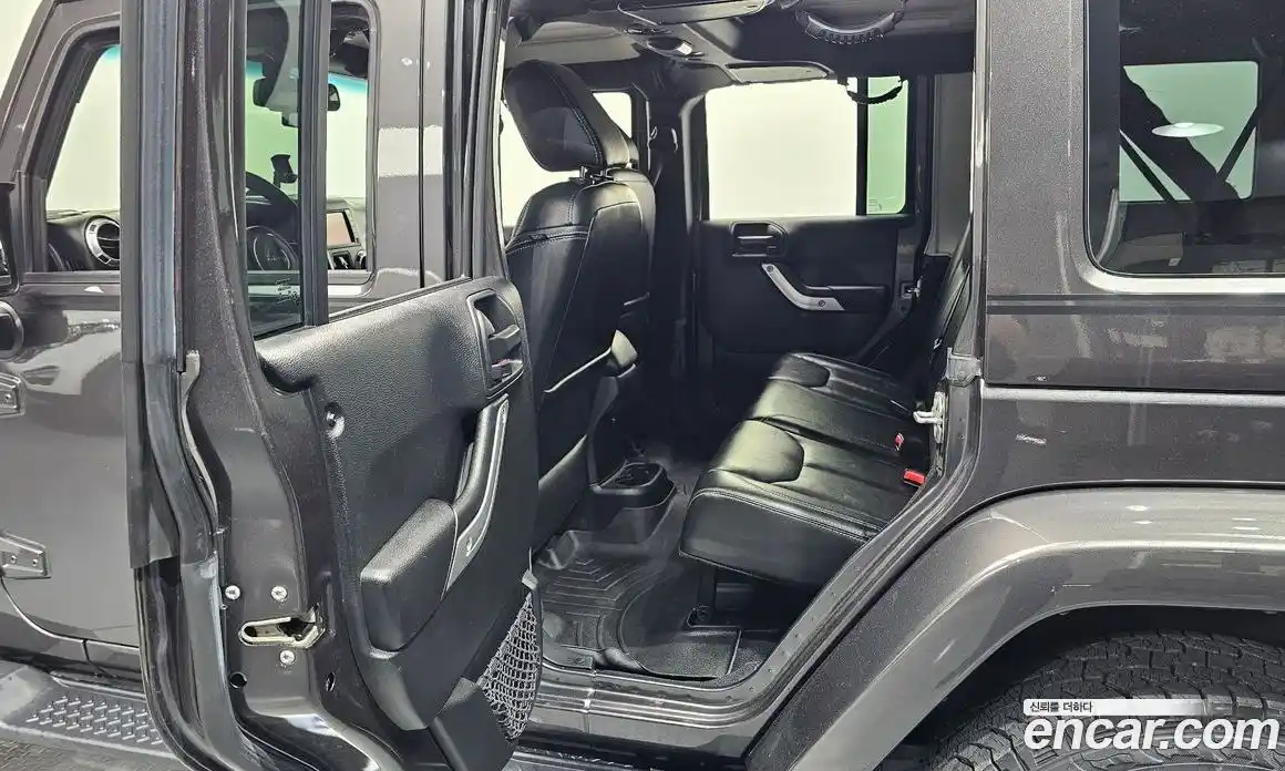 Jeep Wrangler 2016 3.6 гидро в Москве № 1549898, фото 12