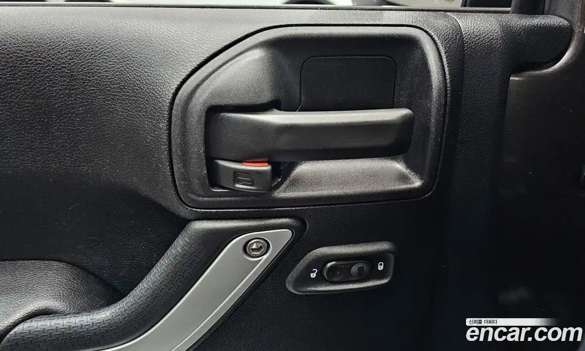 Jeep Wrangler 2016 3.6 гидро в Москве № 1549898, фото 16