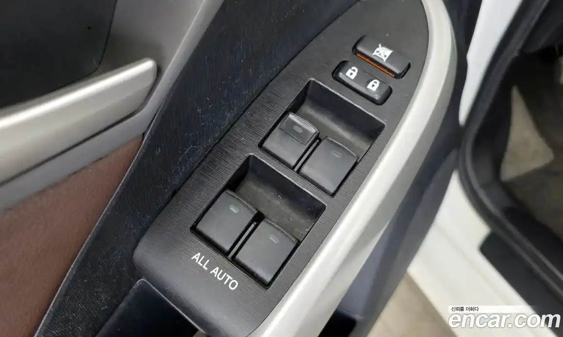 Toyota Prius 2015 1.8 гидро в Москве № 1550085, фото 16
