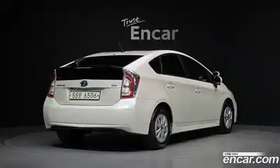 Toyota Prius 2015 1.8 гидро в Москве № 1550085, миниатюра 2