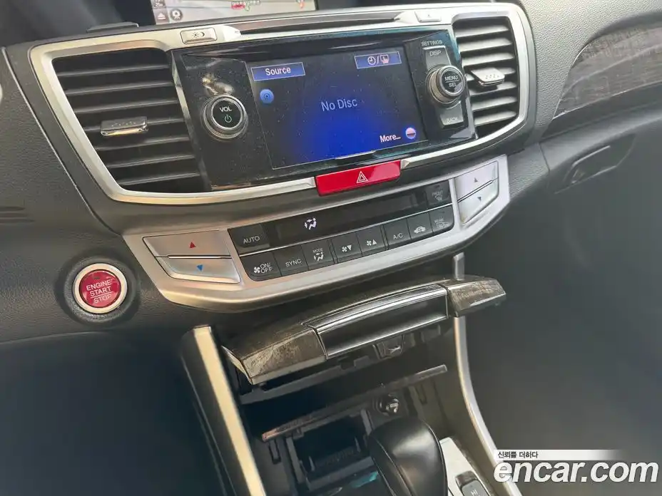 Honda Accord 2013 2.4 гидро в Москве № 1550330, фото 12