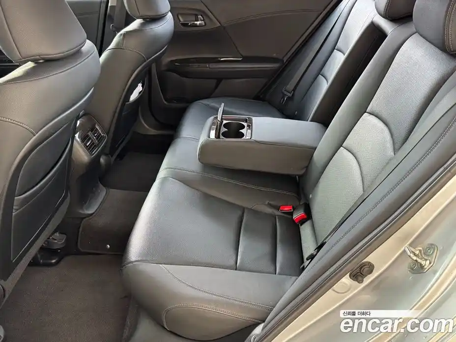 Honda Accord 2013 2.4 гидро в Москве № 1550330, фото 15