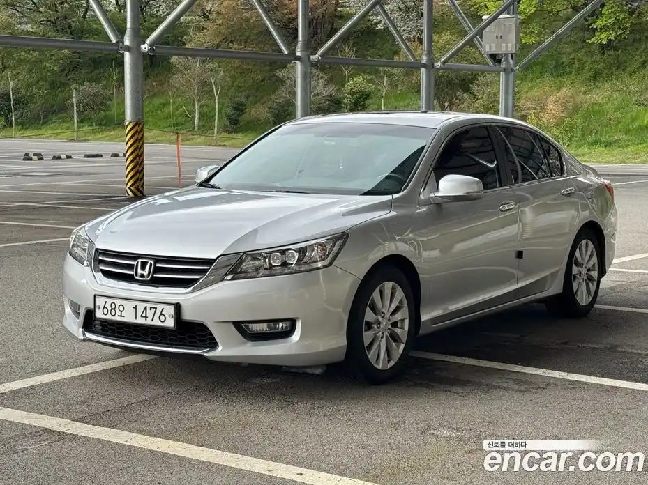 Honda Accord 2013 2.4 гидро в Москве № 1550330, фото 3