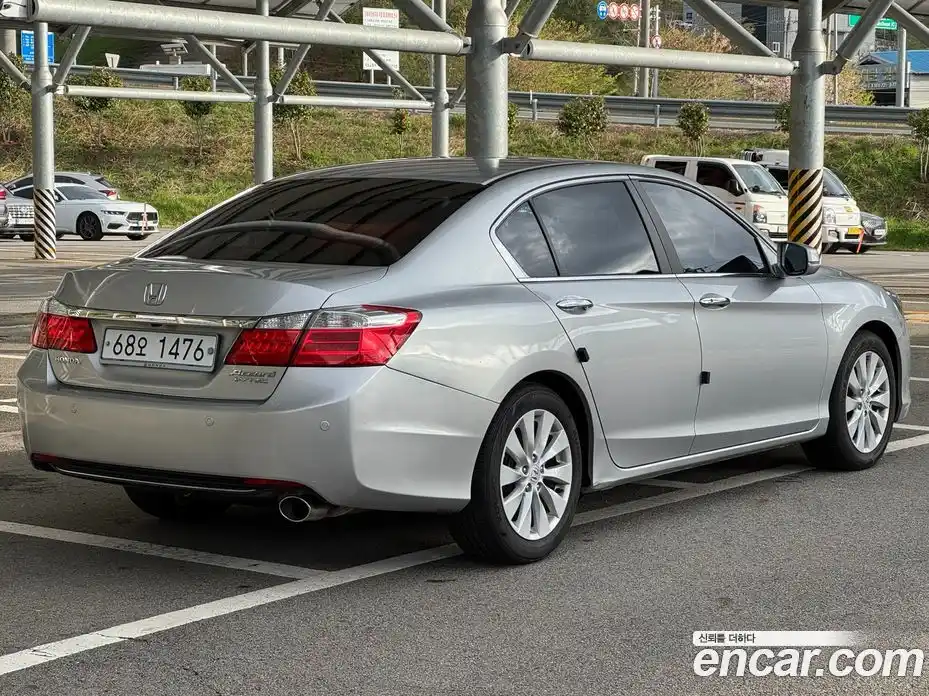 Honda Accord 2013 2.4 гидро в Москве № 1550330, фото 5