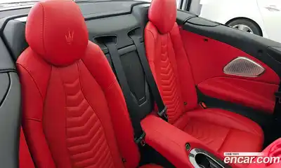 Maserati Gran Cabrio 2024 3.0 гидро в Москве № 1550819, миниатюра 11